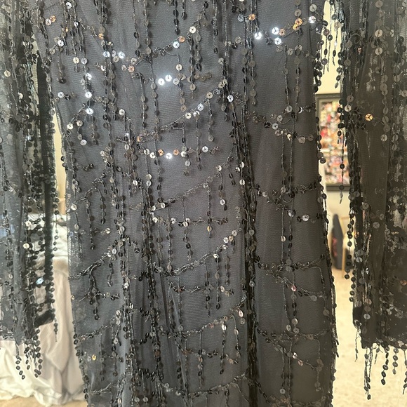 PrettyLittleThing Black Sequin Long Sleeve Dress - Picture 3 of 6